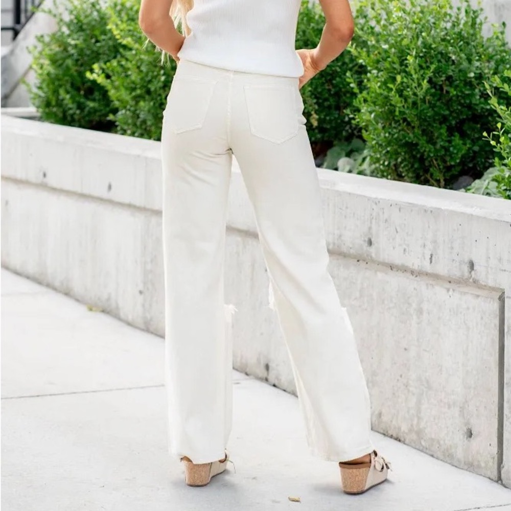 Vervet Distressed Cream Jeans - Picture 4 of 10
